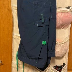 Carhartt women’s scrub pants size 2xL.